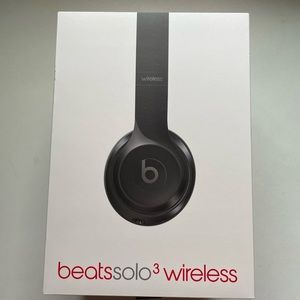 Brand new Beats solo 3 wireless black (2nd pair)